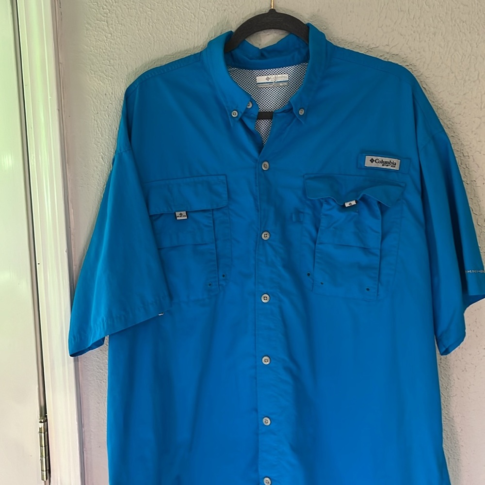 Columbia Sport XL/TG button down shirt, color: blue